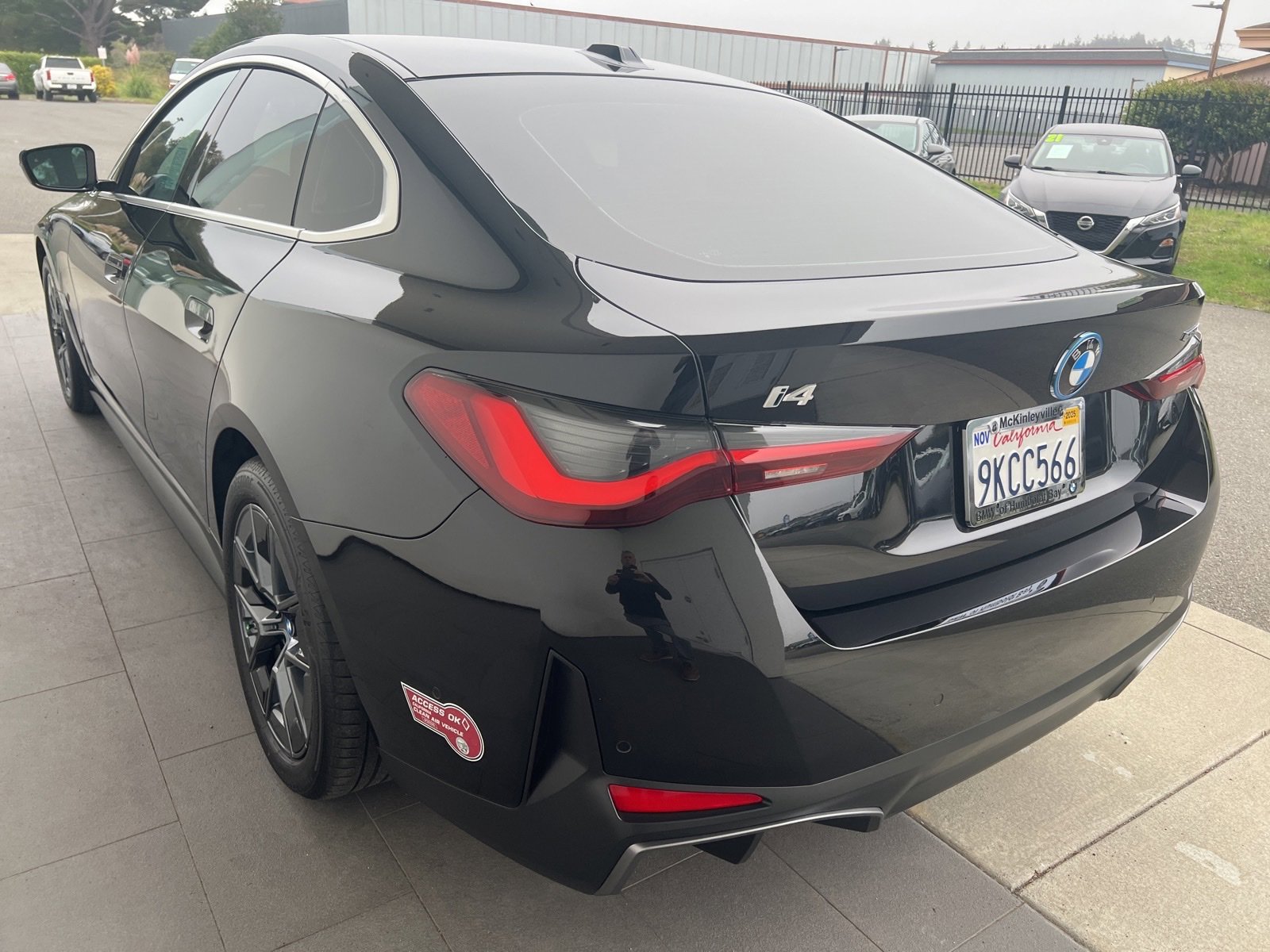 Used 2024 BMW i4 eDrive35 w/ Premium Package image 6