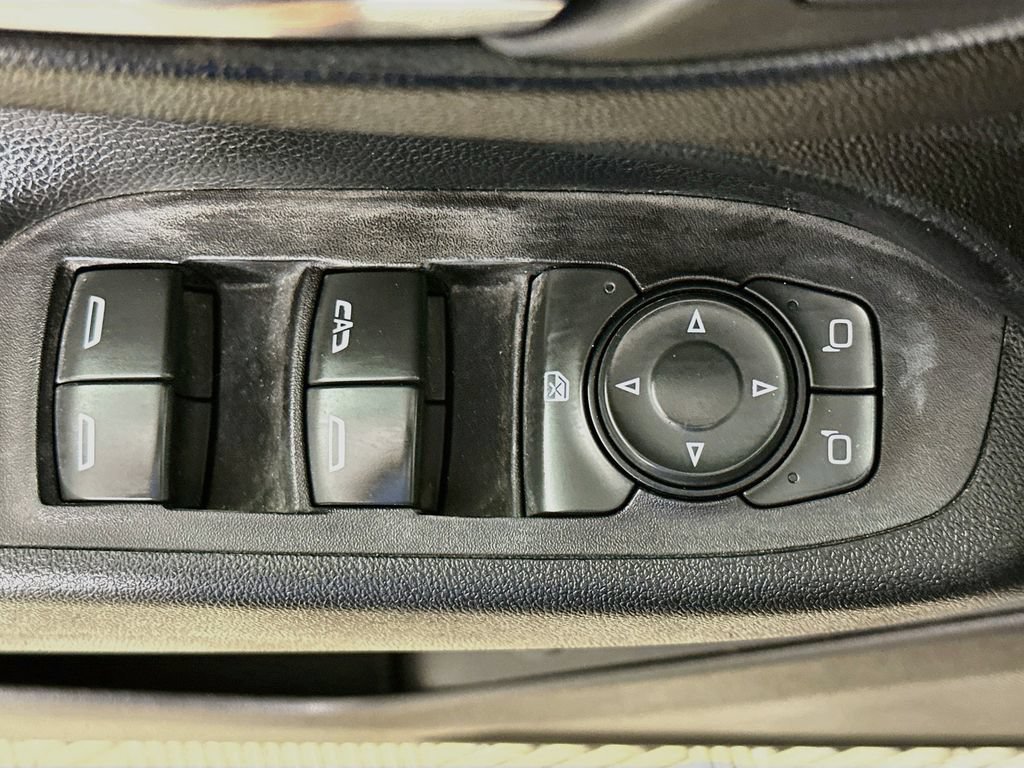 Used 2020 Chevrolet Equinox LT FWD image 20