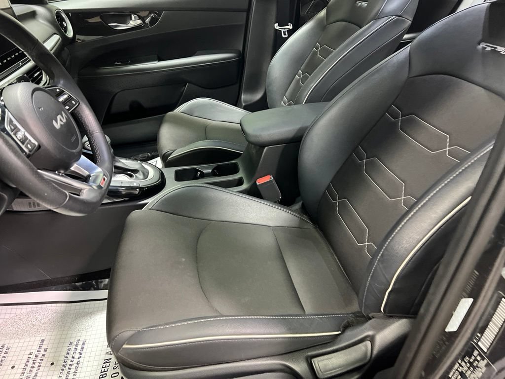 Used 2024 Kia Forte GT-Line w/ GT-Line Premium Package FWD image 19