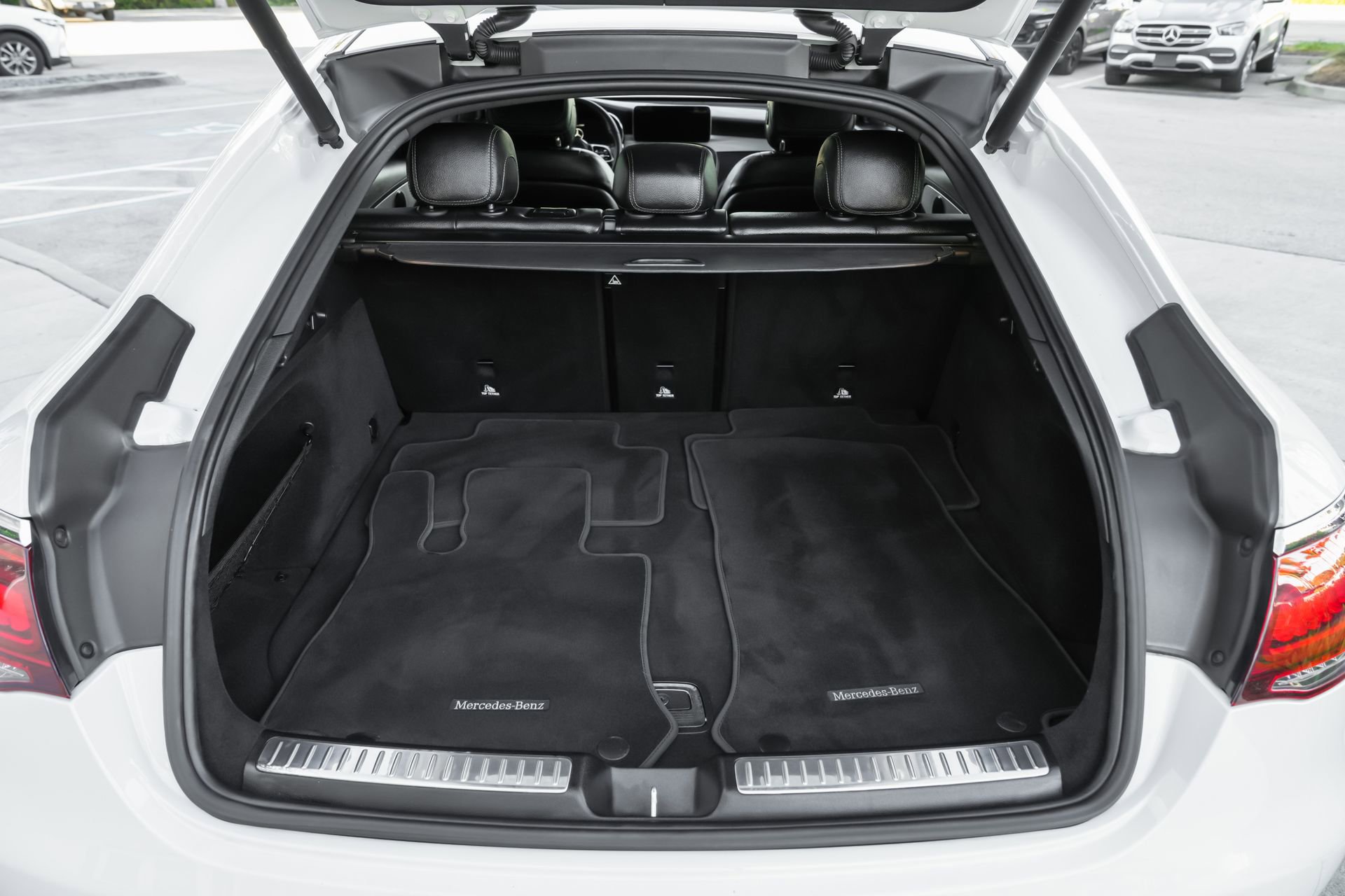 Used 2023 Mercedes-Benz GLC 300 4MATIC Coupe image 42