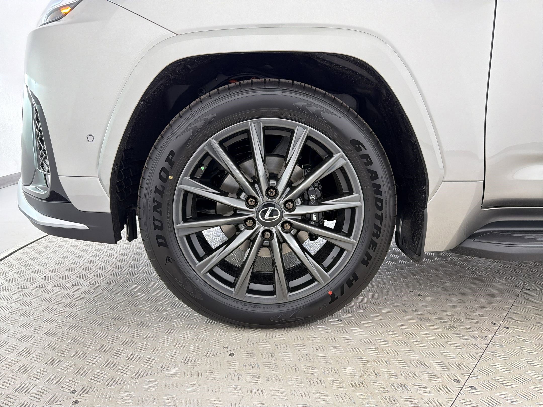 New 2026 Lexus LX 700h F Sport image 11