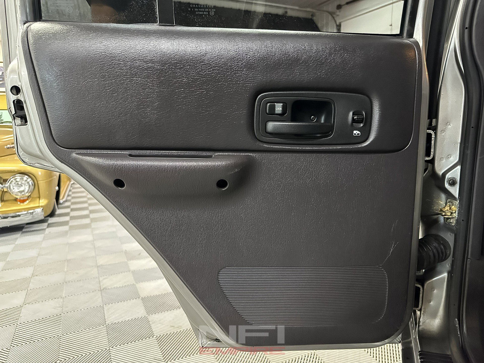 Used 2001 Jeep Cherokee Sport image 42