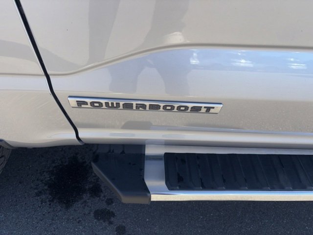 Used 2022 Ford F150 Lariat image 9