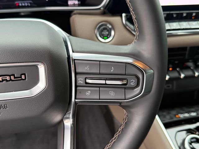 Used 2024 GMC Canyon Denali image 16