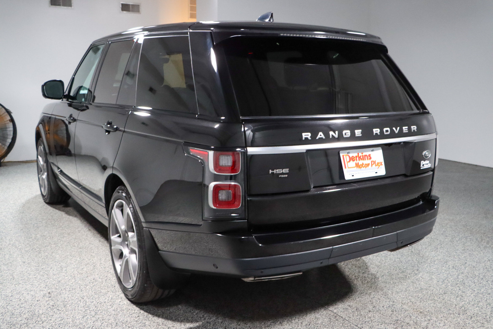 Used 2020 Land Rover Range Rover HSE AWD/4WD image 9