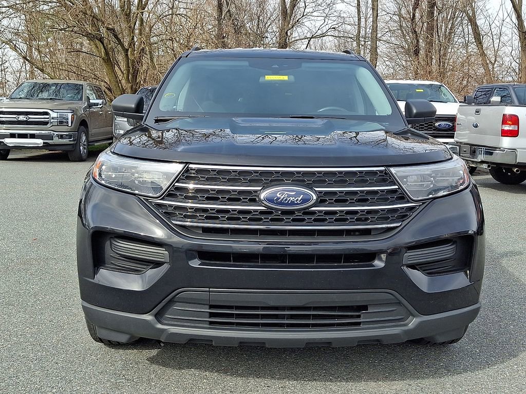 Certified 2022 Ford Explorer XLT image 2