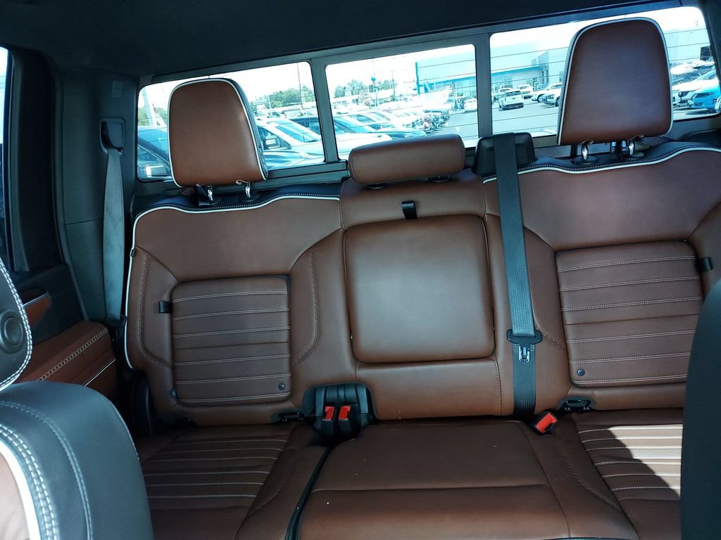 Used 2024 GMC Sierra 2500 Denali Ultimate AWD/4WD image 13