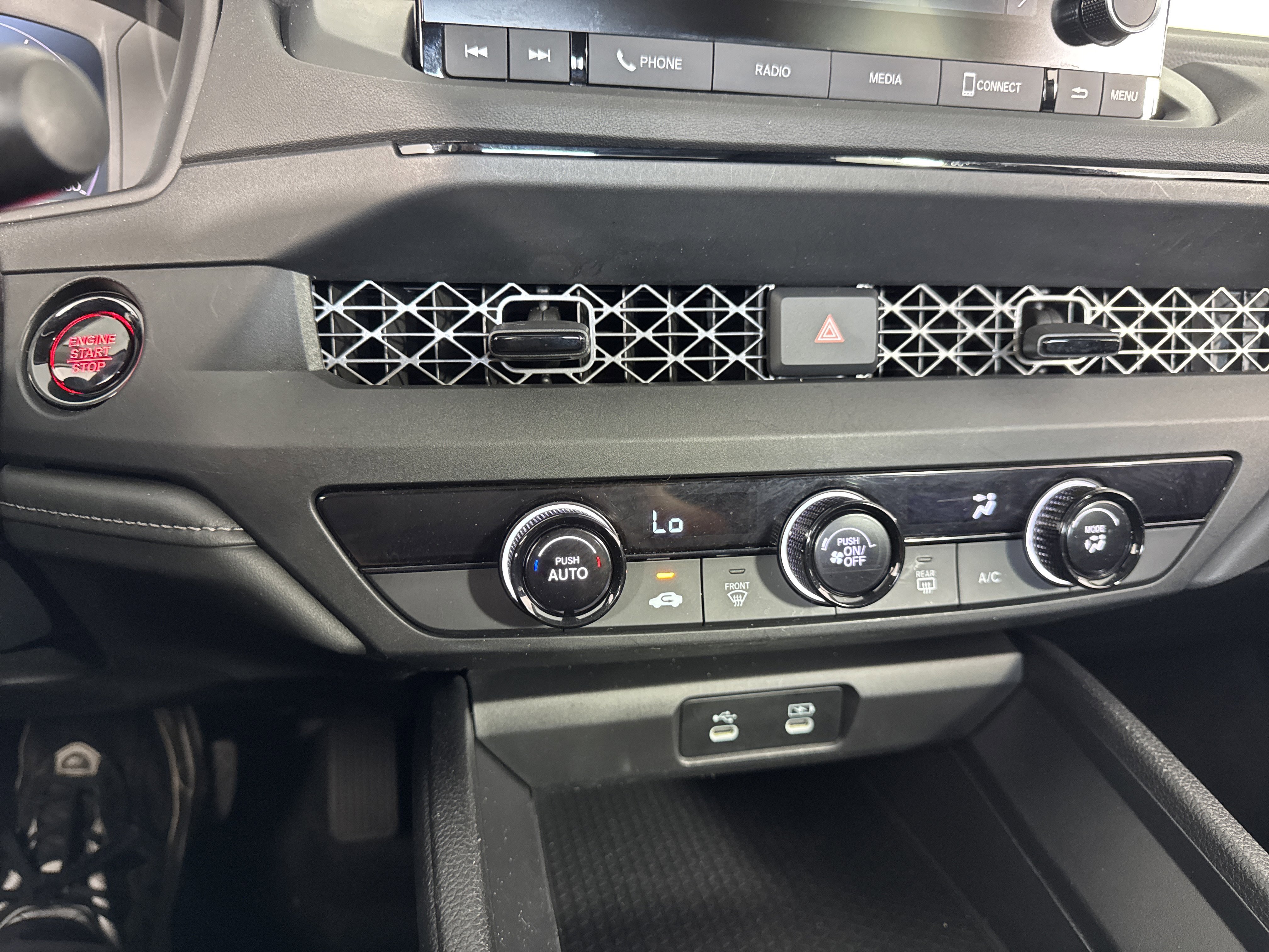 Certified 2024 Honda Accord LX image 29