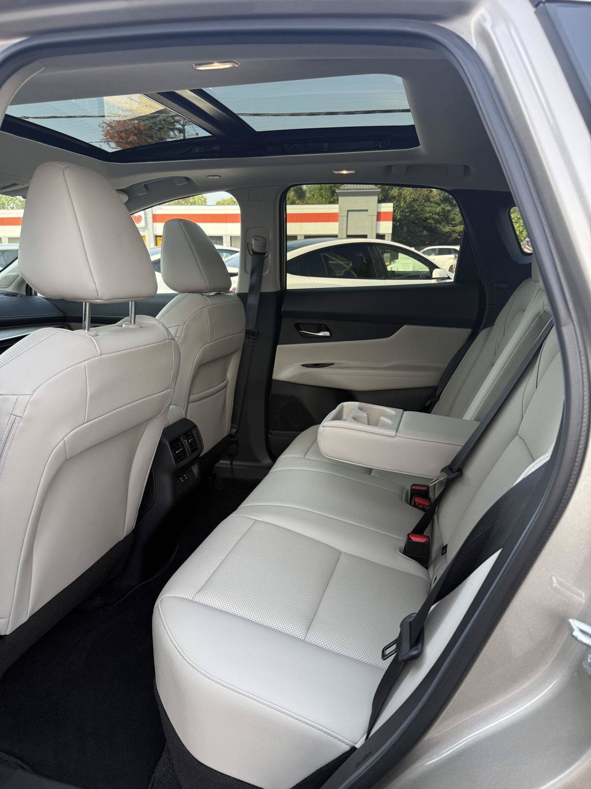 Used 2026 Nissan Murano SL AWD/4WD image 34