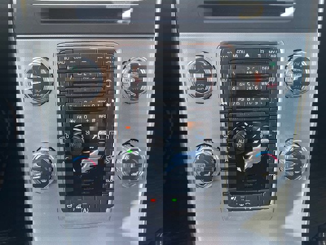 Used 2018 Volvo V60 T5 Dynamic w/ Protection Package image 13