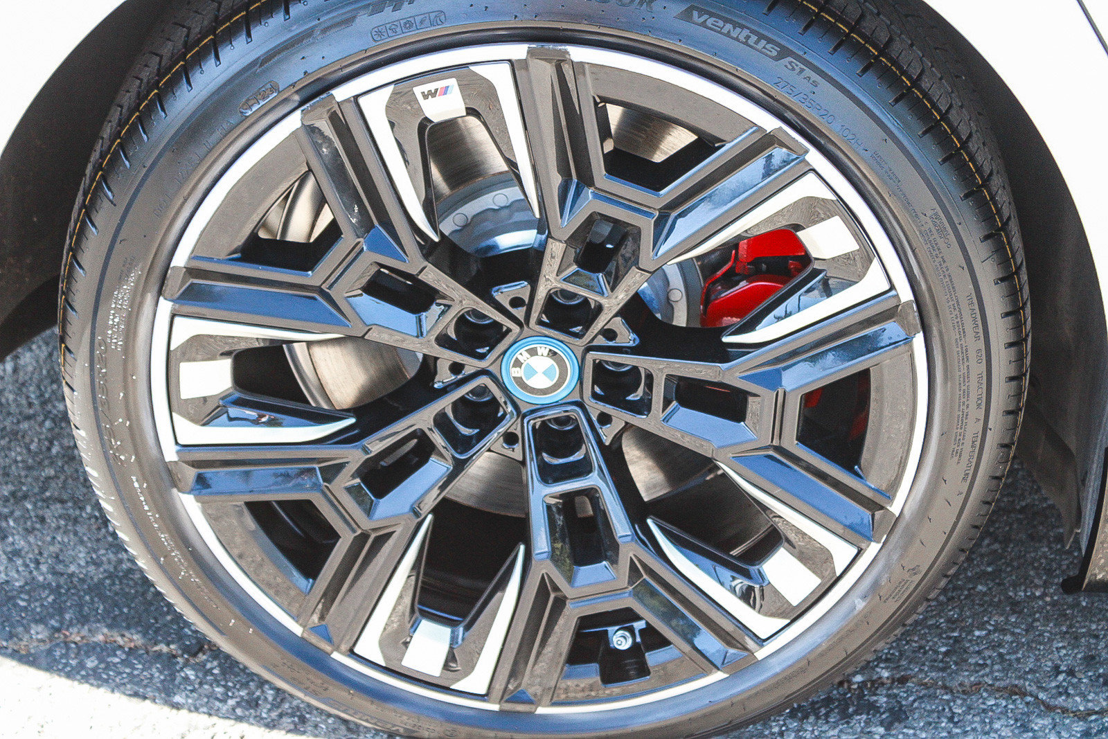 Used 2024 BMW i5 M60 w/ Premium Package AWD/4WD image 11