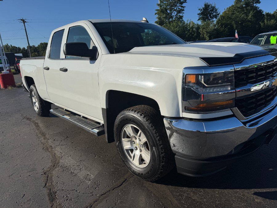Used 2018 Chevrolet Silverado 1500 LS w/ Trailering Package AWD/4WD image 12