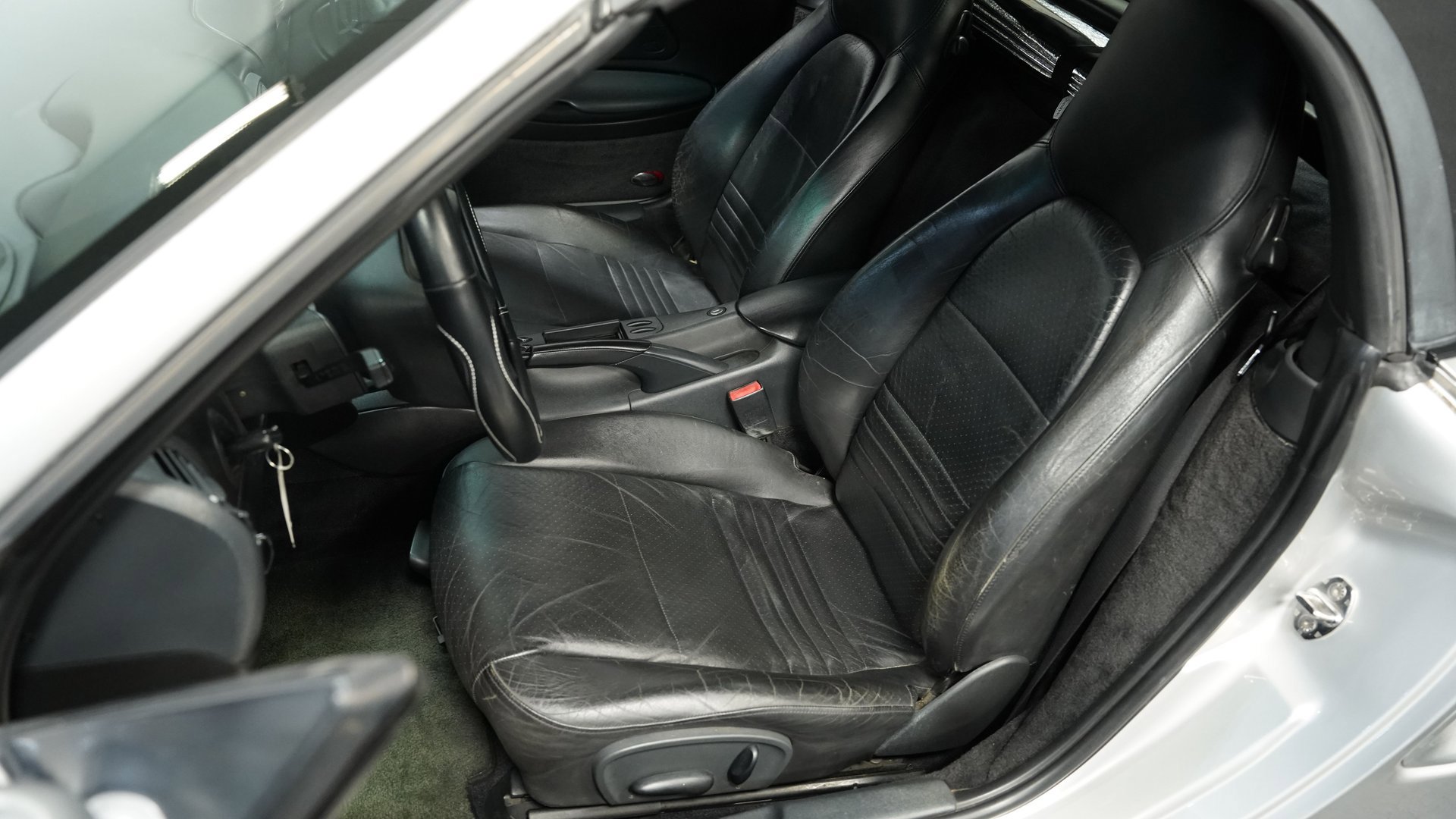 Used 1998 Porsche Boxster image 35