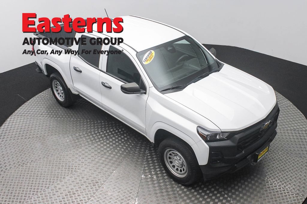 Used 2023 Chevrolet Colorado W/T RWD image 3