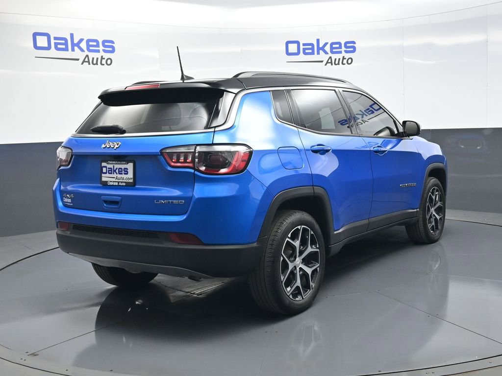 Used 2024 Jeep Compass Limited image 8