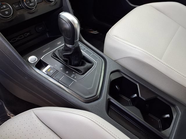 Used 2019 Volkswagen Tiguan SE FWD image 17