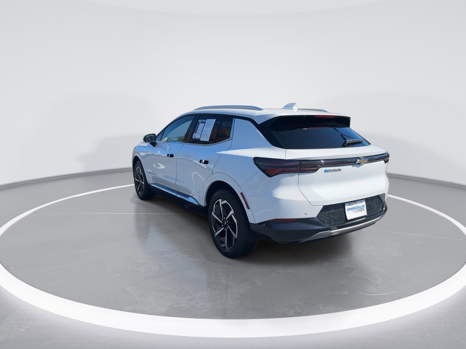 Certified 2025 Chevrolet Equinox EV LT w/ Convenience Package image 7