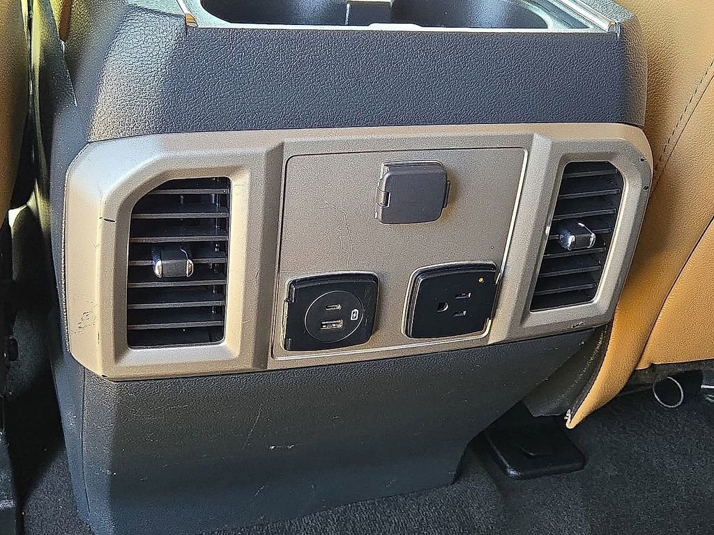 Used 2022 Ford F250 Lariat w/ Lariat Value Package RWD image 15