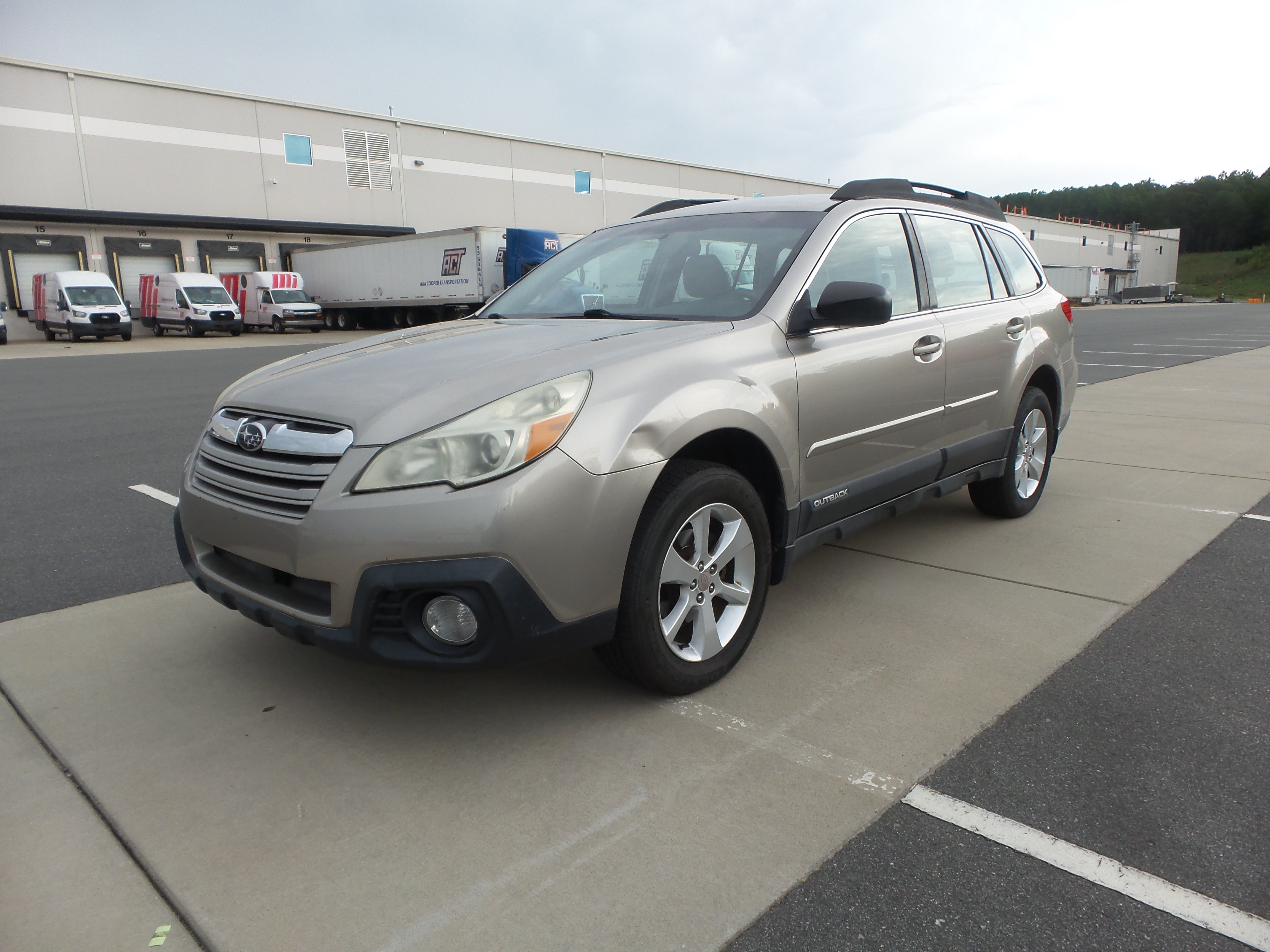Used 2014 Subaru Outback 2.5i AWD/4WD image 5