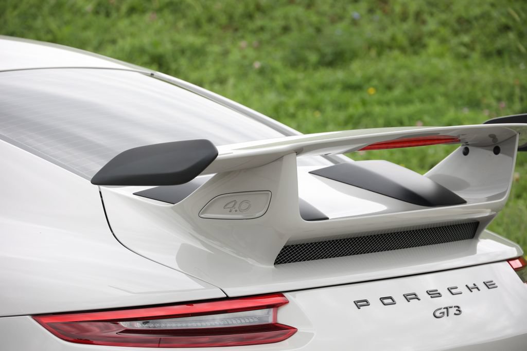 Certified 2018 Porsche 911 GT3 RWD image 19