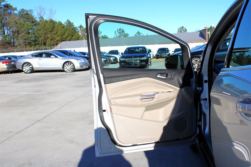 Used 2013 Ford C-MAX Energi SEL image 28