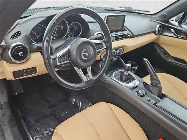 Used 2016 MAZDA MX-5 Miata Grand Touring RWD image 9