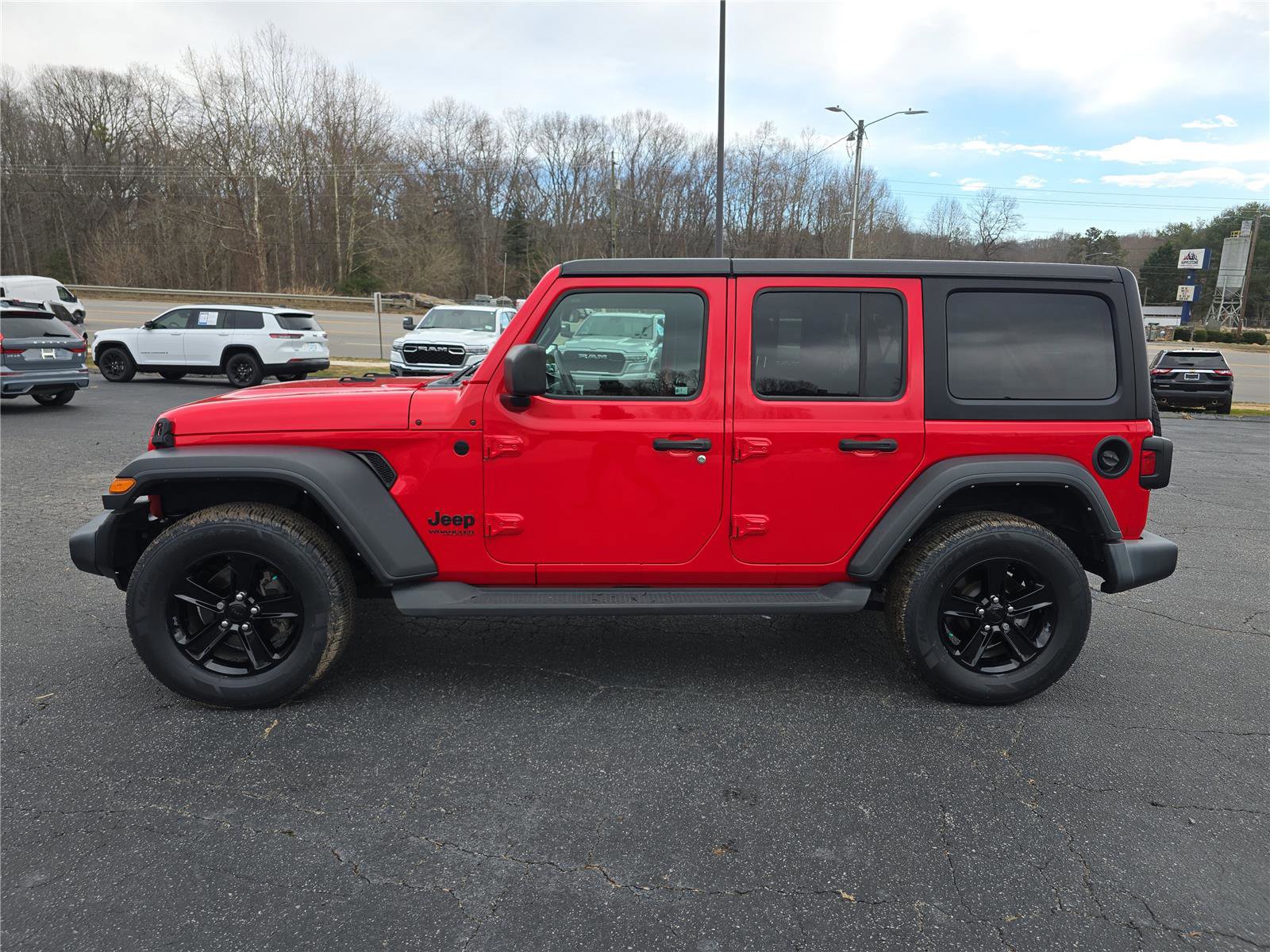 Used 2022 Jeep Wrangler Unlimited Sport image 7