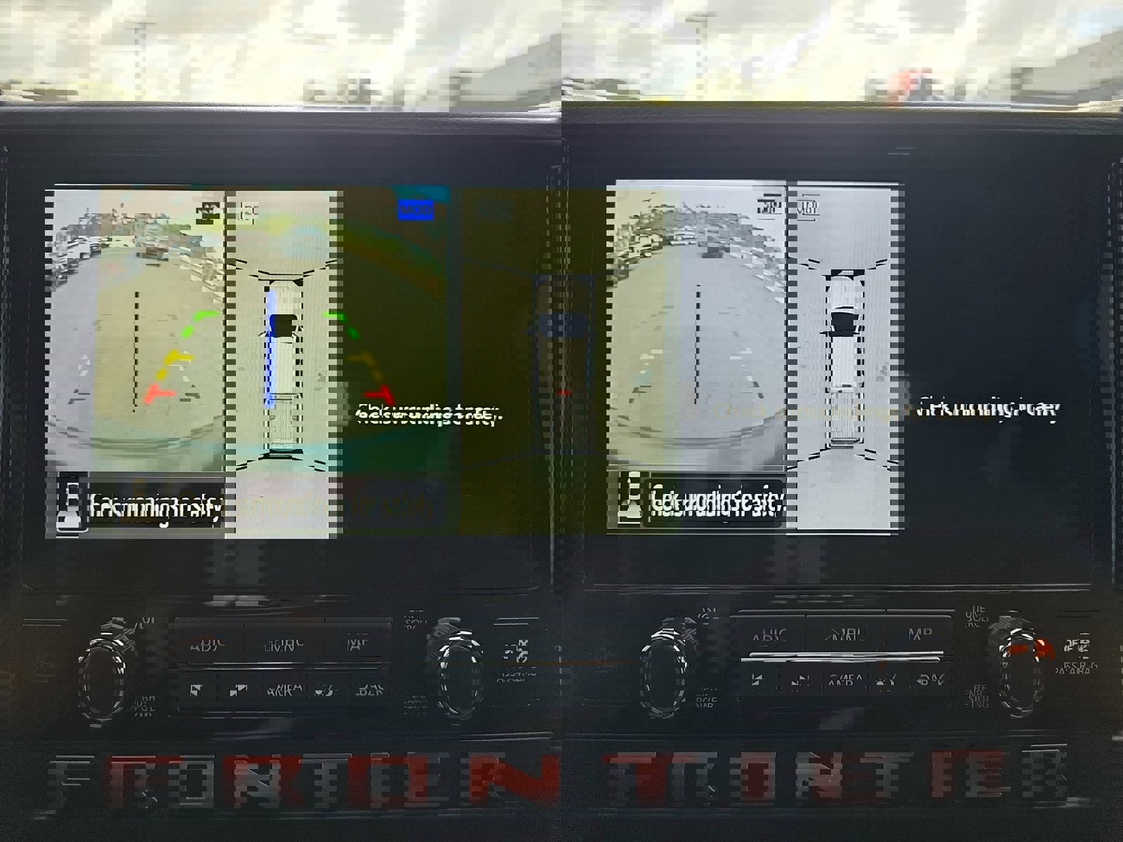 Used 2025 Nissan Frontier Pro-X w/ Pro Premium Package image 23