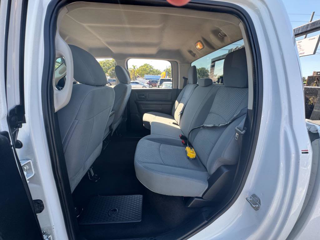 Used 2016 RAM 2500 Tradesman w/ Chrome Appearance Group image 17