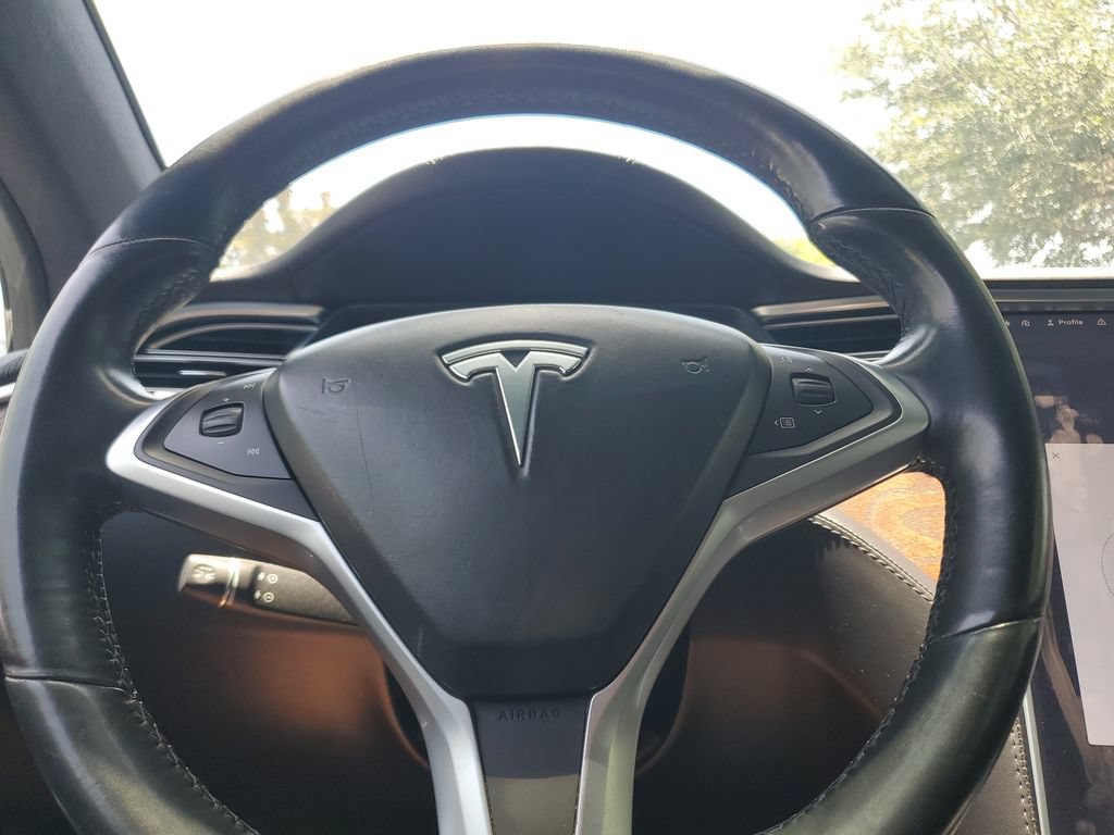 Used 2017 Tesla Model X 75D AWD/4WD image 22