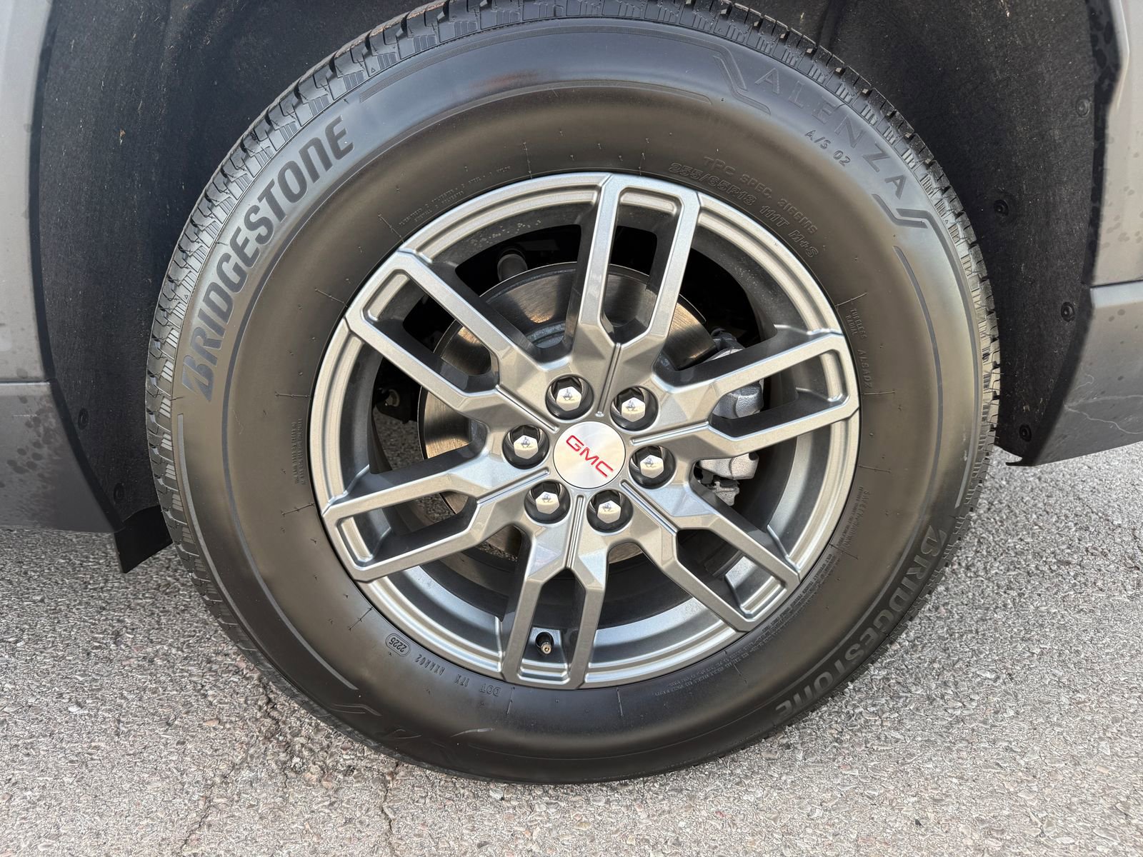 Used 2025 GMC Acadia Elevation image 16