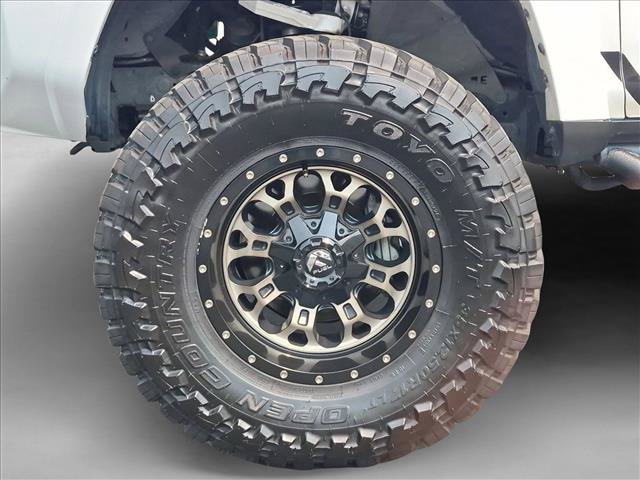 Used 2019 Toyota 4Runner SR5 AWD/4WD image 23