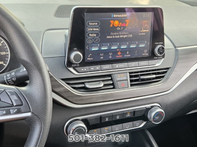 Used 2025 Nissan Altima 2.5 SV FWD image 20
