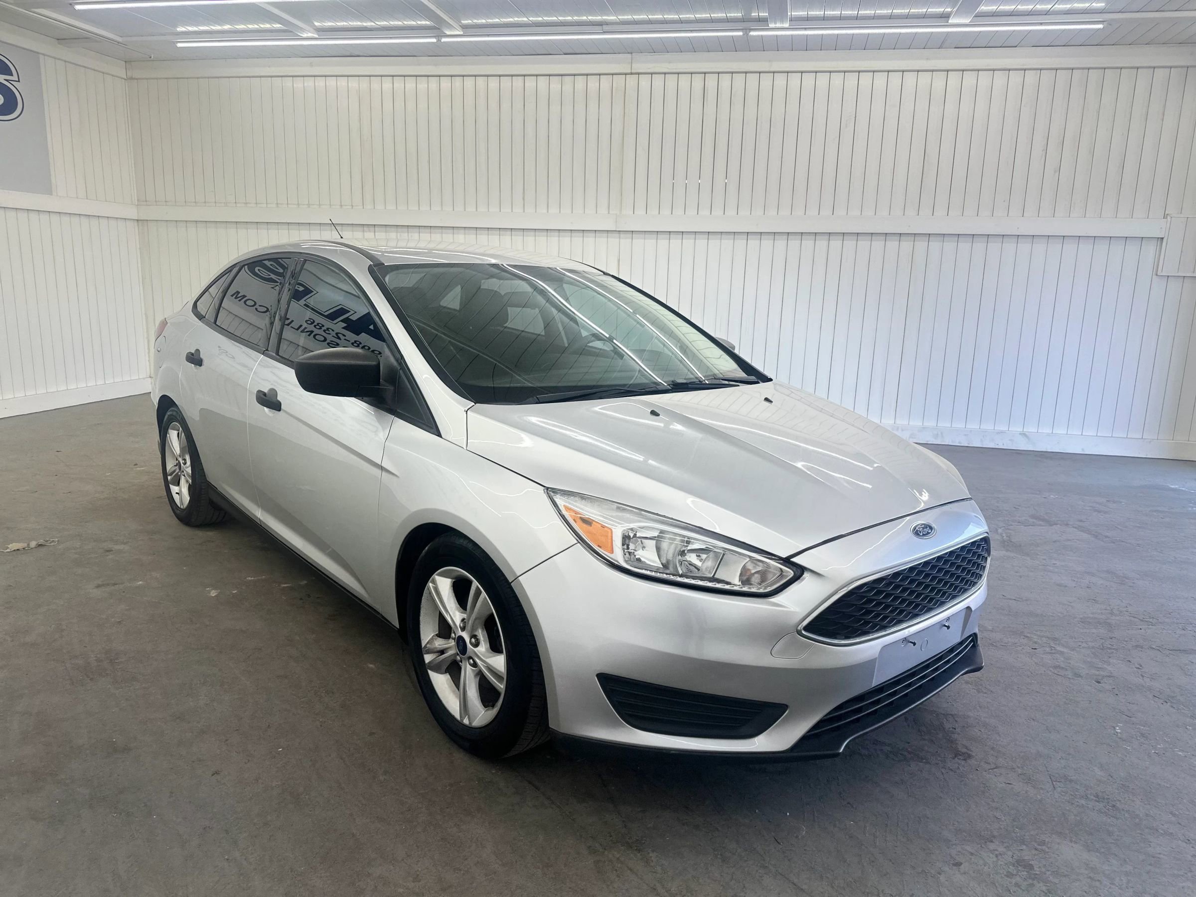 Used 2016 Ford Focus S FWD image 3