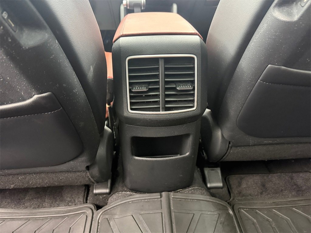 Used 2025 Kia Sportage SX image 29