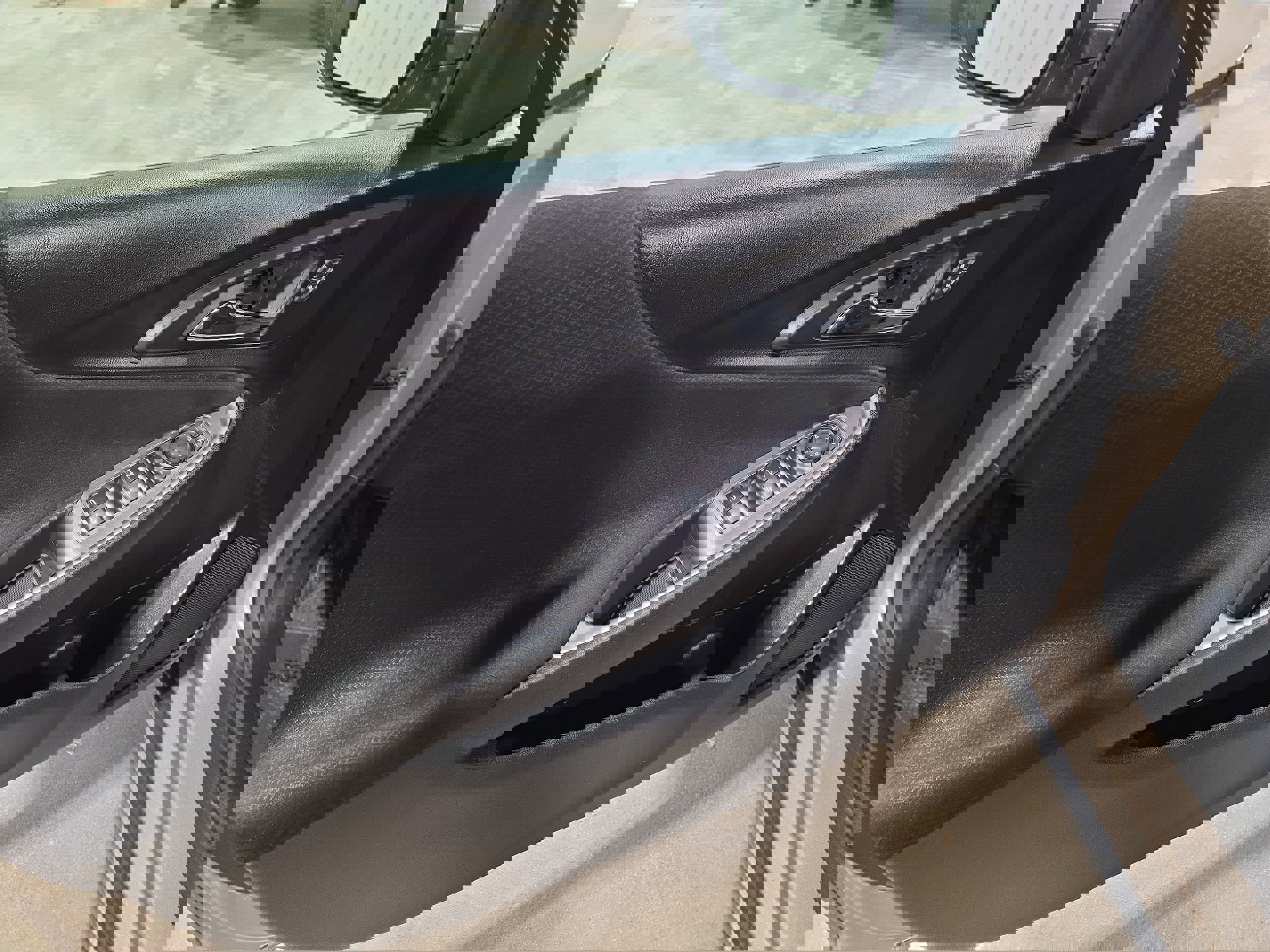 Used 2023 Chevrolet Malibu LT image 11