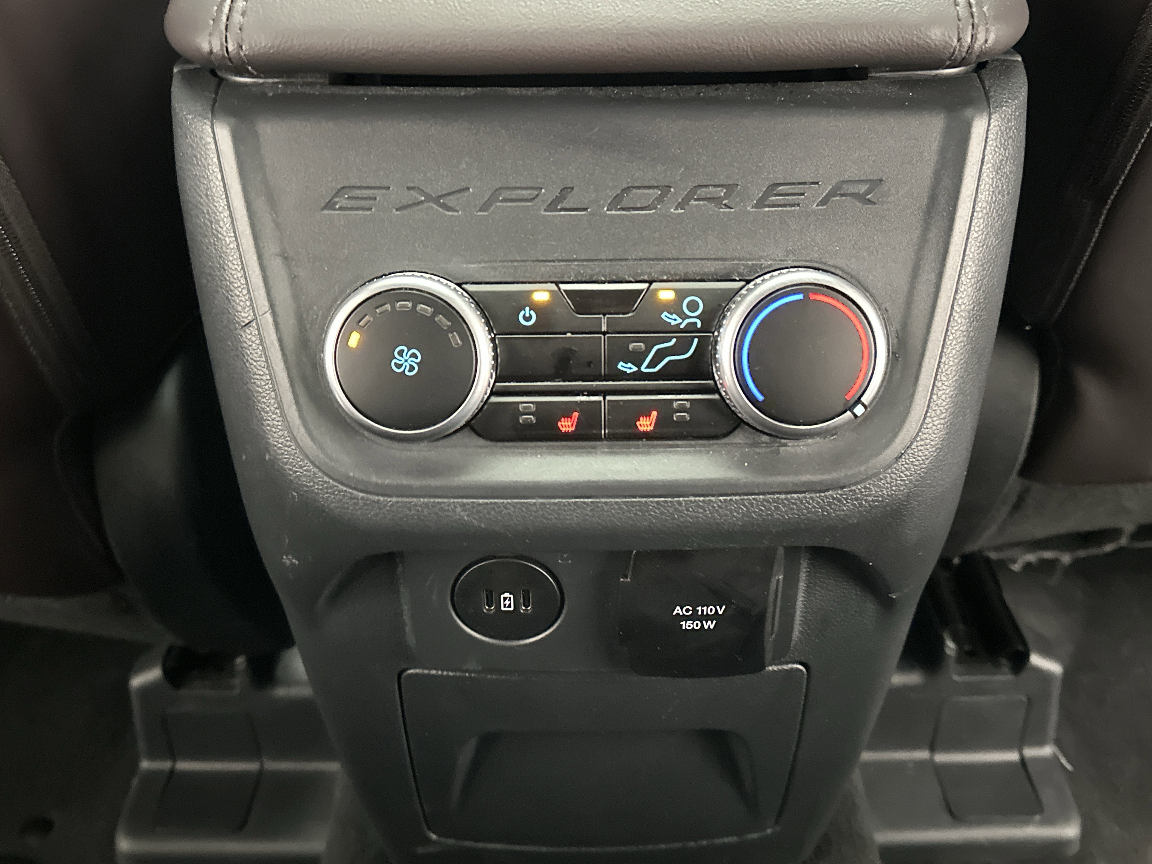 Used 2025 Ford Explorer Platinum w/ LUX Leather Package image 27