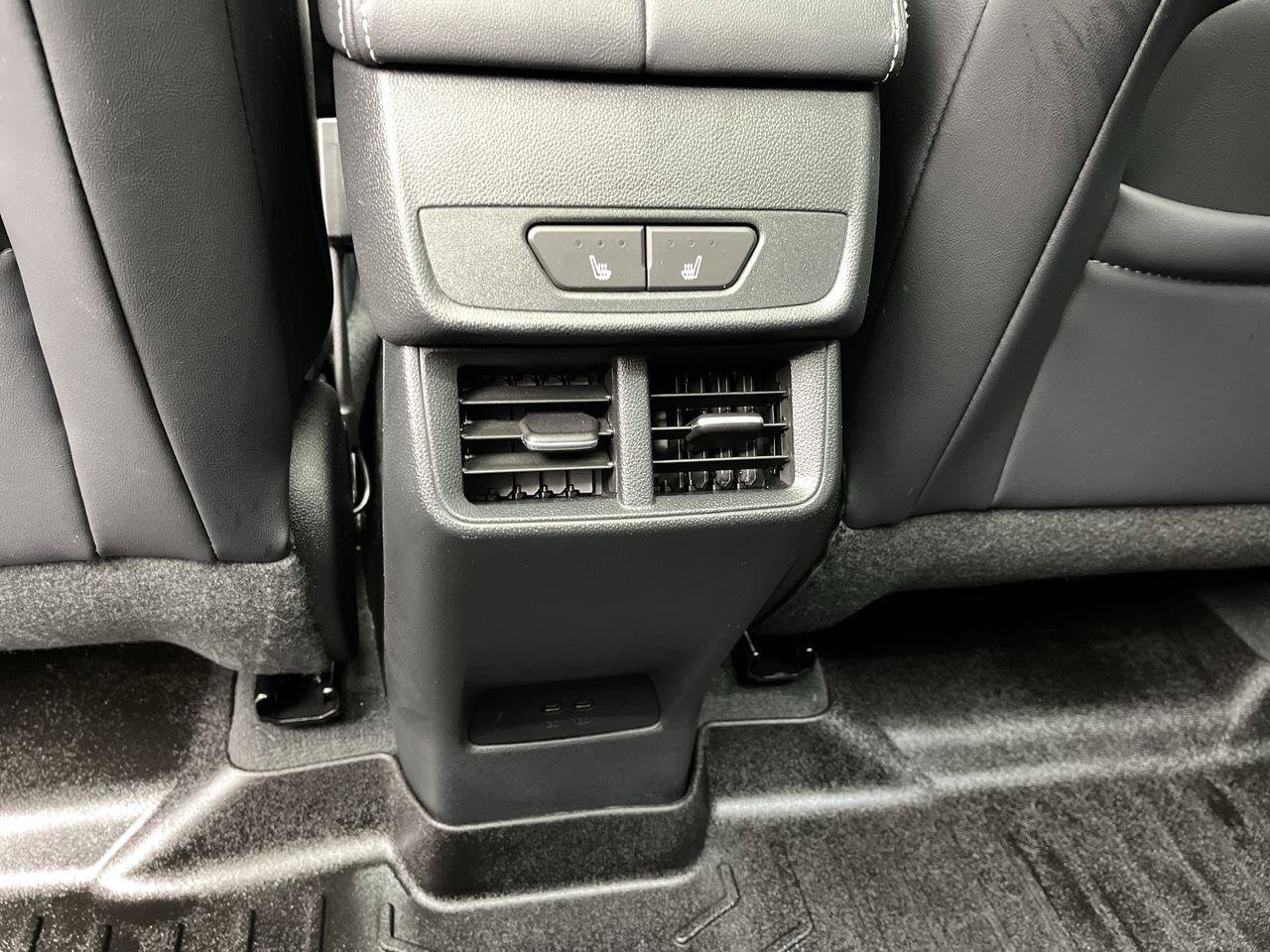 Certified 2026 GMC Terrain Denali AWD/4WD image 14