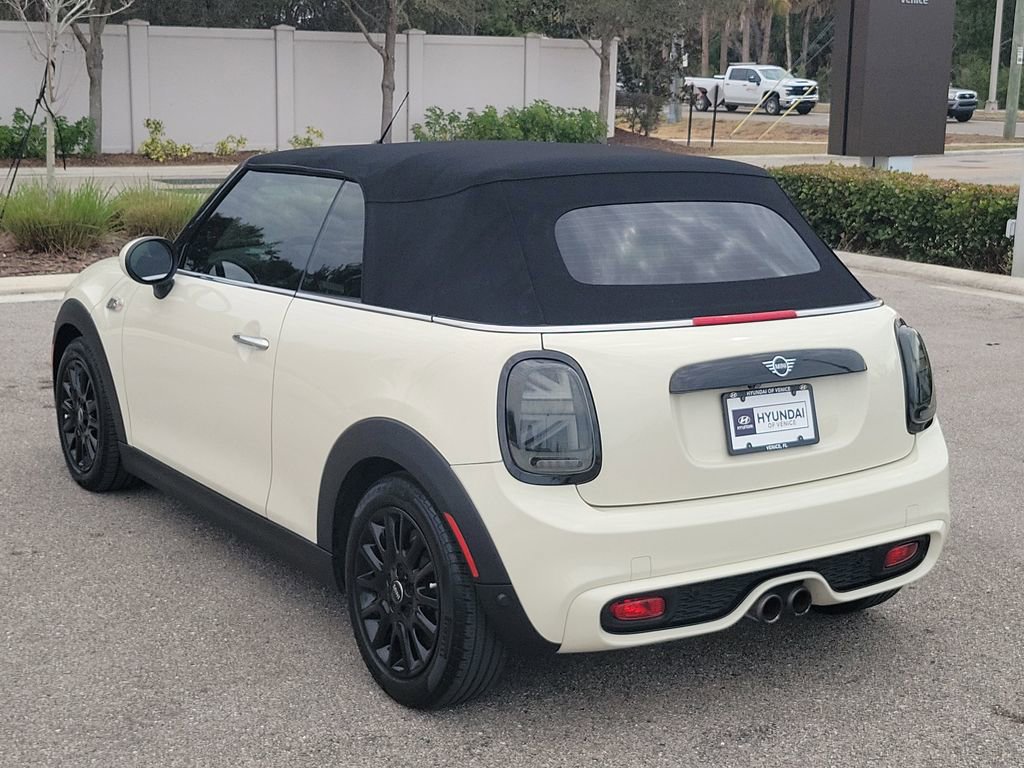 Used 2019 MINI Cooper S w/ Signature Upholstery Package image 8