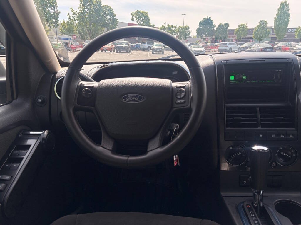 Used 2010 Ford Explorer Sport Trac XLT AWD/4WD image 14