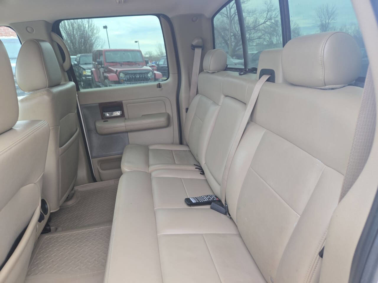 Used 2007 Ford F150 Lariat AWD/4WD image 8