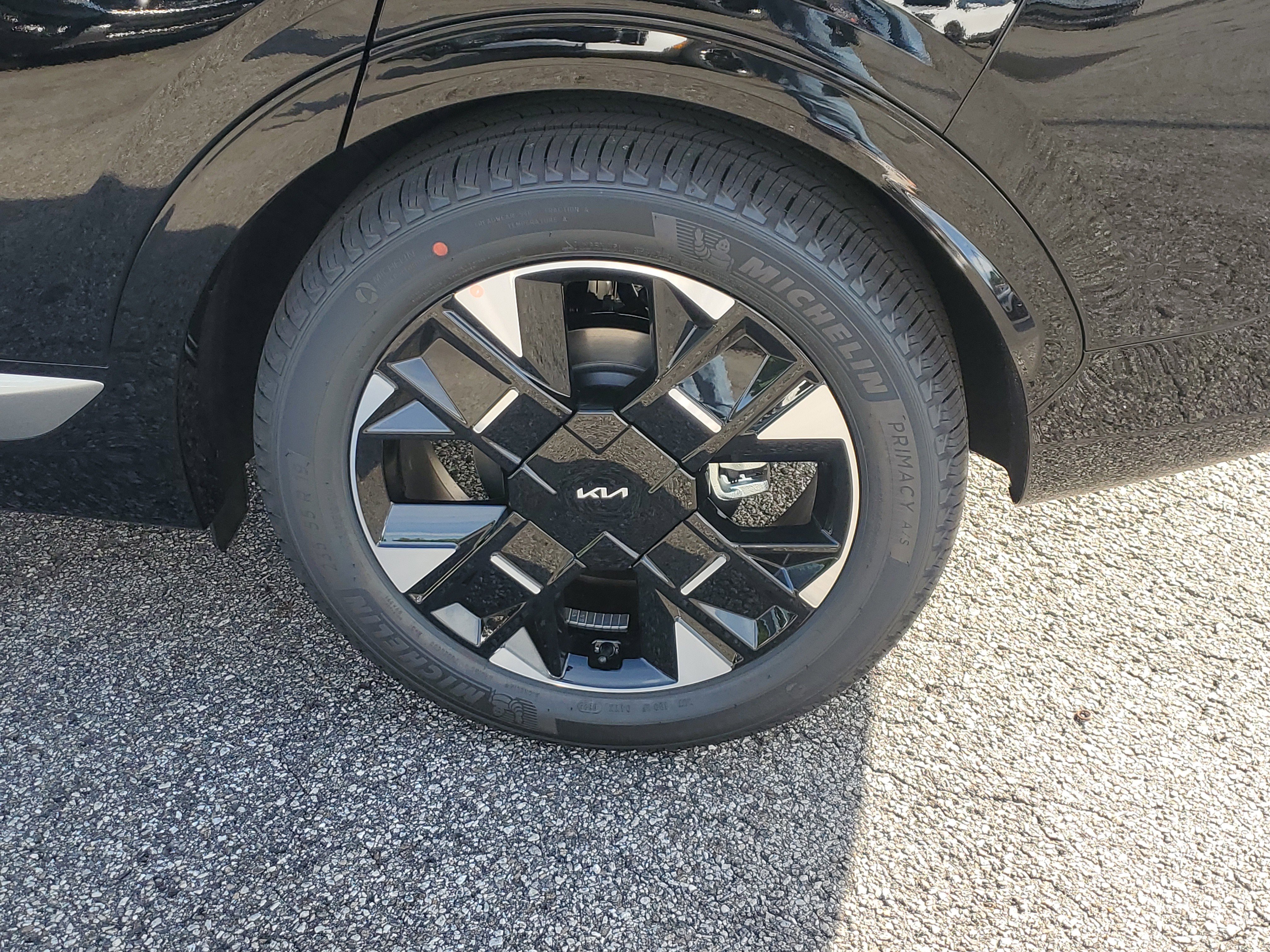 New 2026 Kia Sportage SX image 8