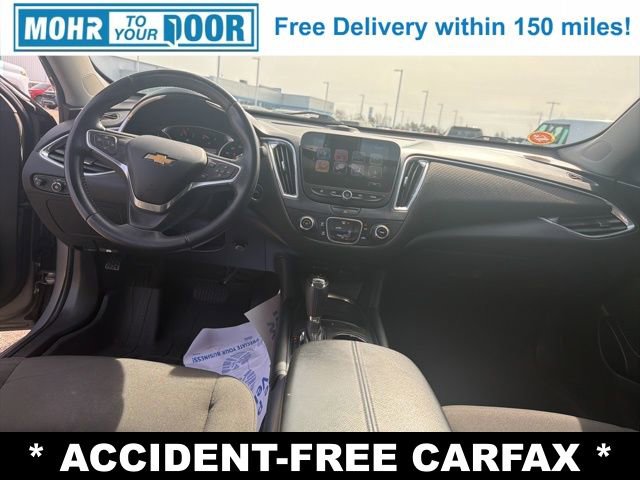 Used 2017 Chevrolet Malibu LT image 33