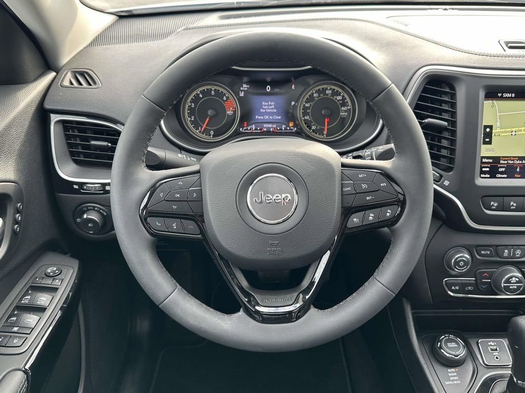 Used 2023 Jeep Cherokee Altitude Lux w/ Lux Elite Package image 14