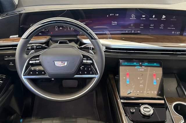 New 2026 Cadillac Escalade ESV Platinum Sport AWD/4WD image 14