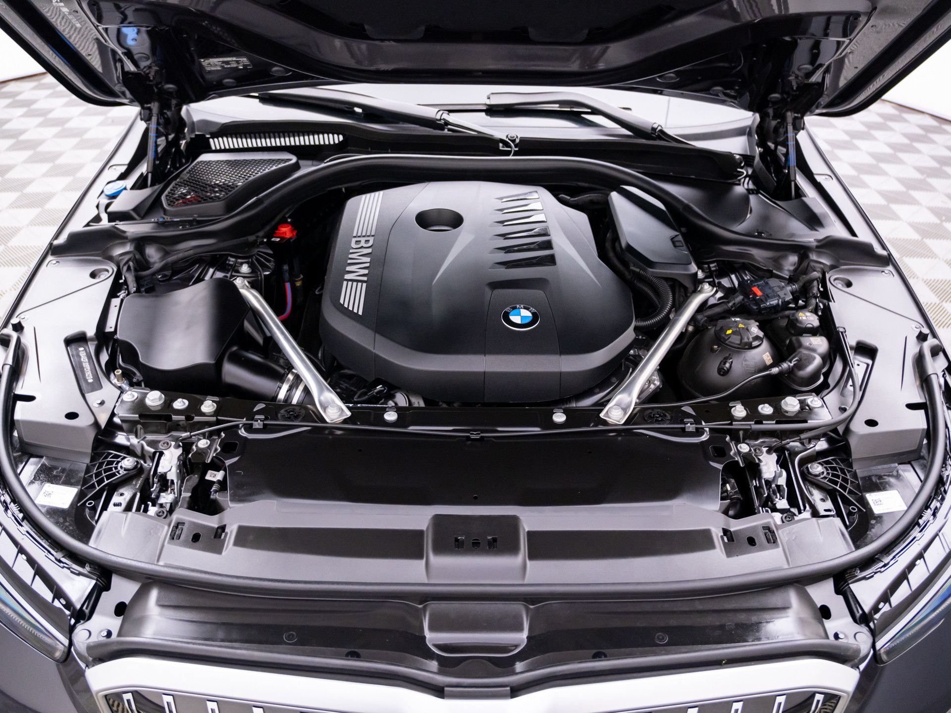 Certified 2026 BMW 540i xDrive AWD/4WD image 32