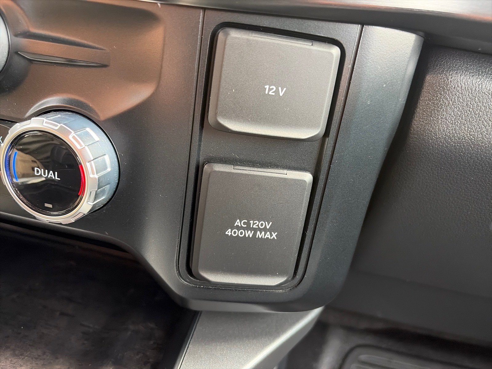 Used 2023 Ford F250 Lariat w/ Sport Appearance Package AWD/4WD image 23