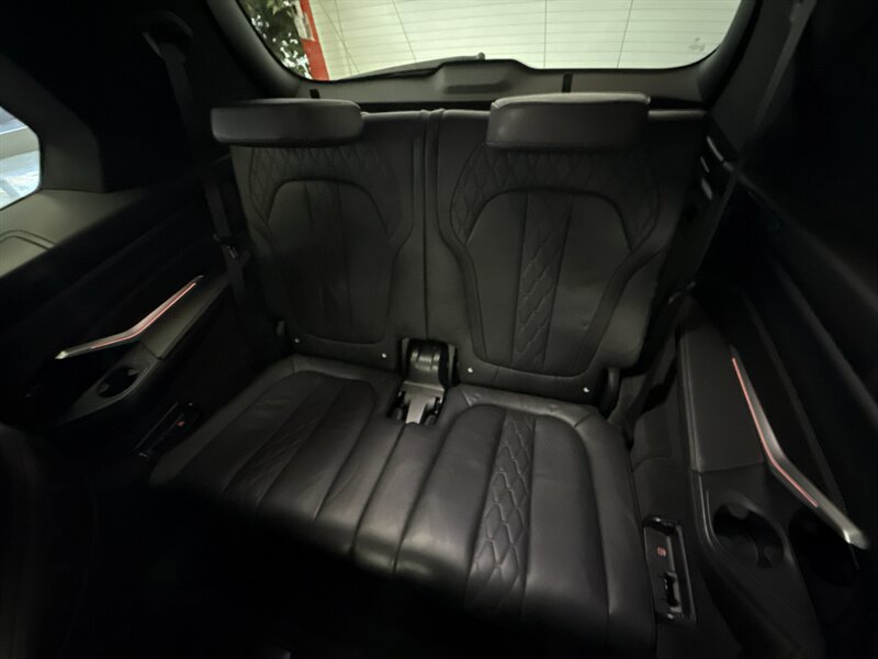 Used 2019 BMW X7 xDrive40i w/ Premium Package AWD/4WD image 29