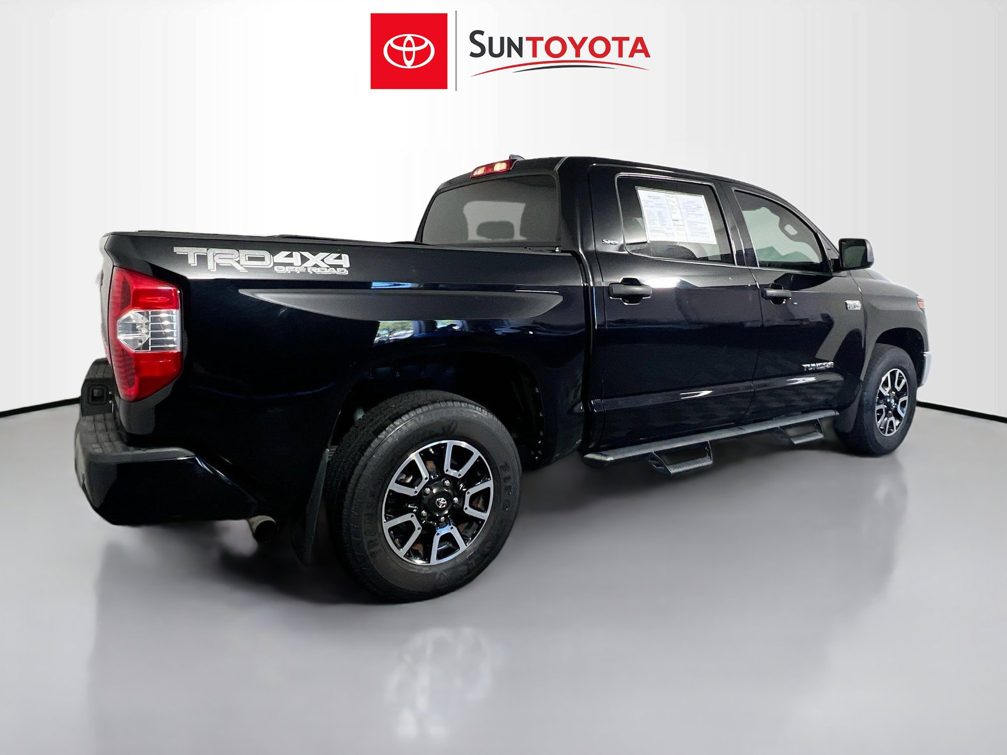 Used 2021 Toyota Tundra SR5 w/ TRD Off-Road Package image 4