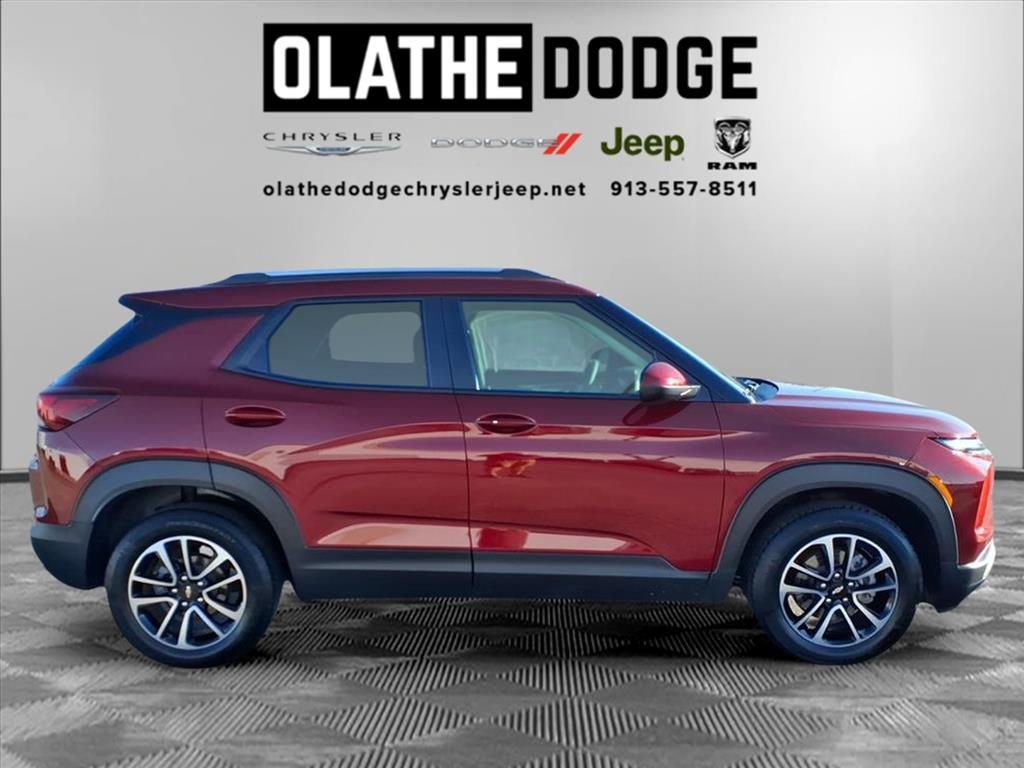 Used 2025 Chevrolet TrailBlazer LT image 7